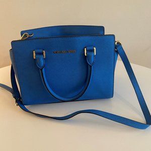 Blue Michael Kors shoulder / cross body bag